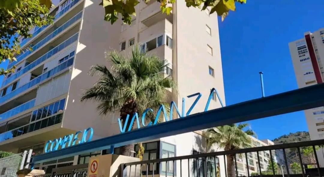 Vacanza Luxury Complex- Parking , Pool Only In The Summer , Rincon De Loix Benidorm Exterior foto