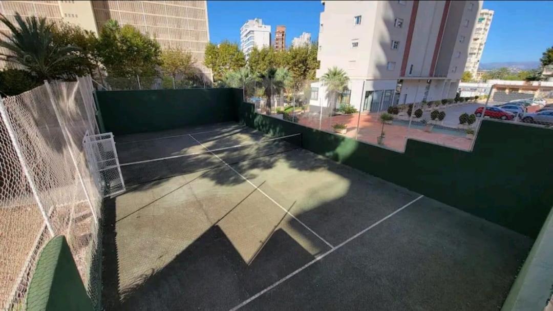 Vacanza Luxury Complex- Parking , Pool Only In The Summer , Rincon De Loix Benidorm Exterior foto