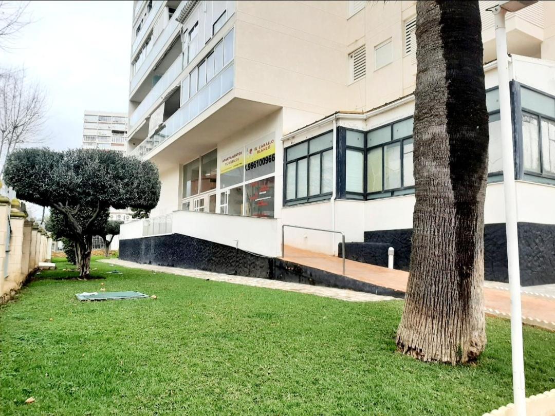 Vacanza Luxury Complex- Parking , Pool Only In The Summer , Rincon De Loix Benidorm Exterior foto