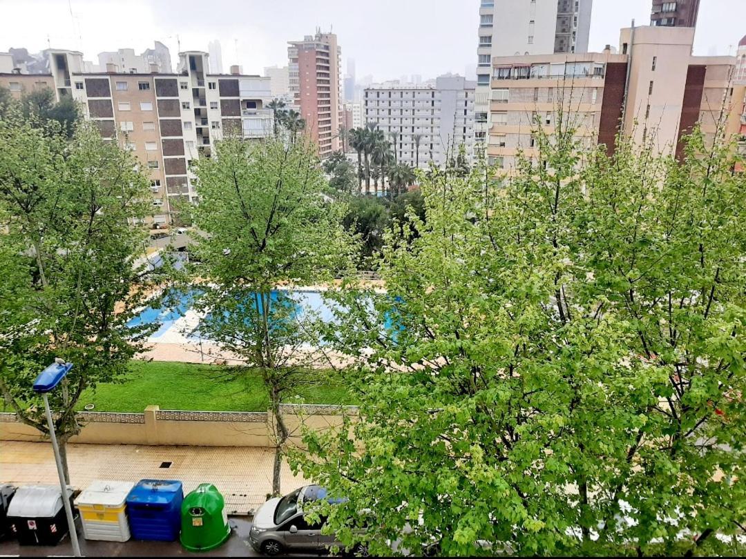 Vacanza Luxury Complex- Parking , Pool Only In The Summer , Rincon De Loix Benidorm Exterior foto