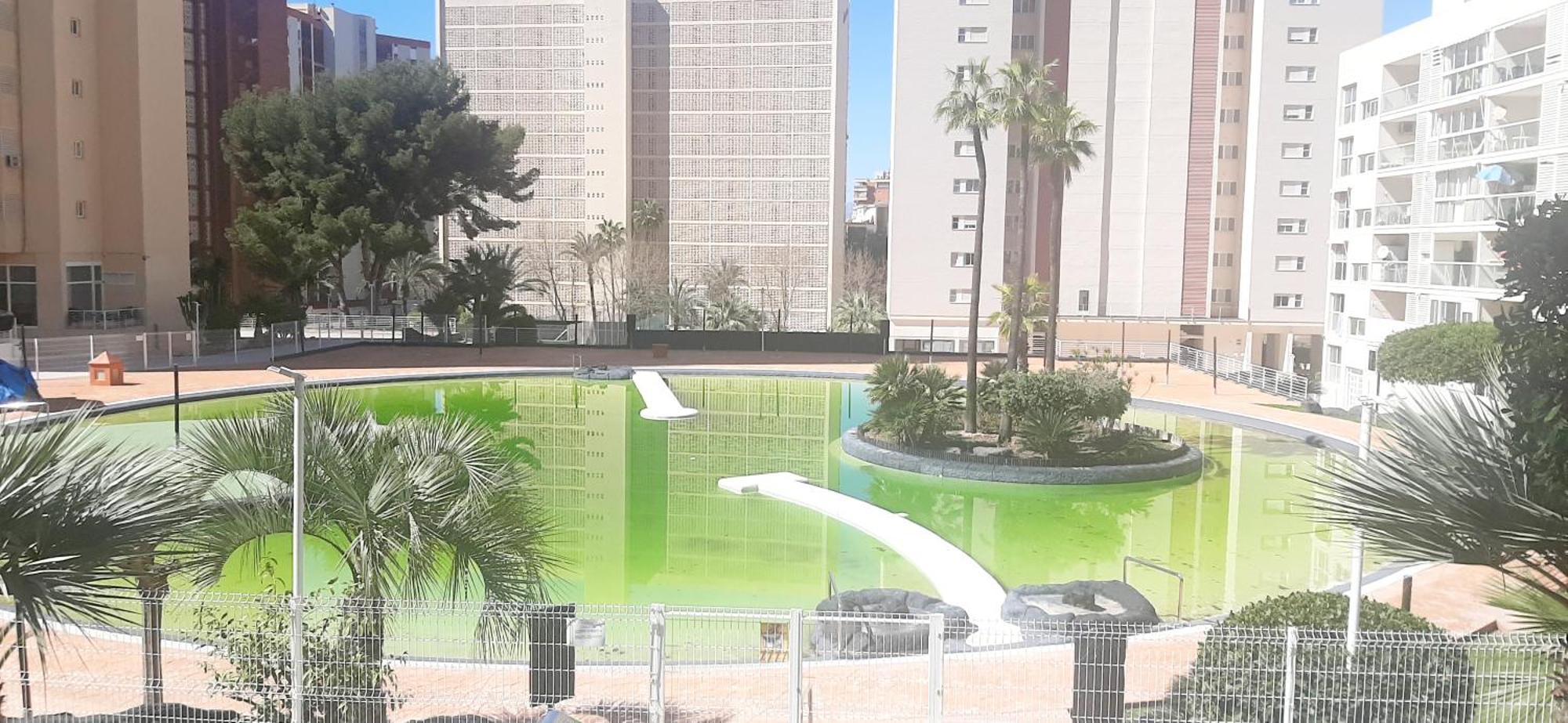 Vacanza Luxury Complex- Parking , Pool Only In The Summer , Rincon De Loix Benidorm Exterior foto
